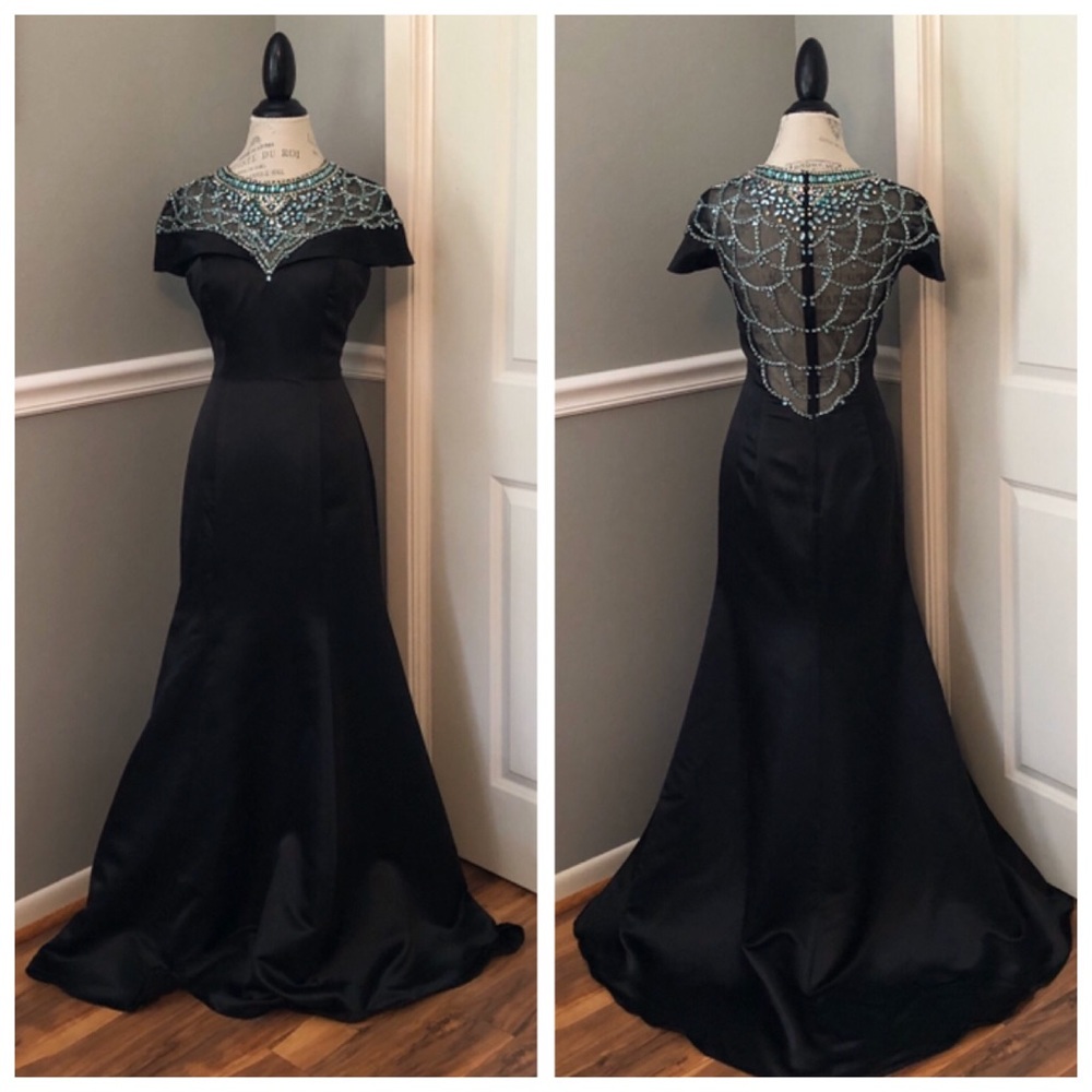 NEW VAL STEFANI EMERALD CRYSTAL ILLUSION BALLGOWN